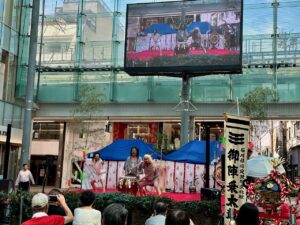 祈願祭の神事の終了後に行われた輪島の御陣乗太鼓。